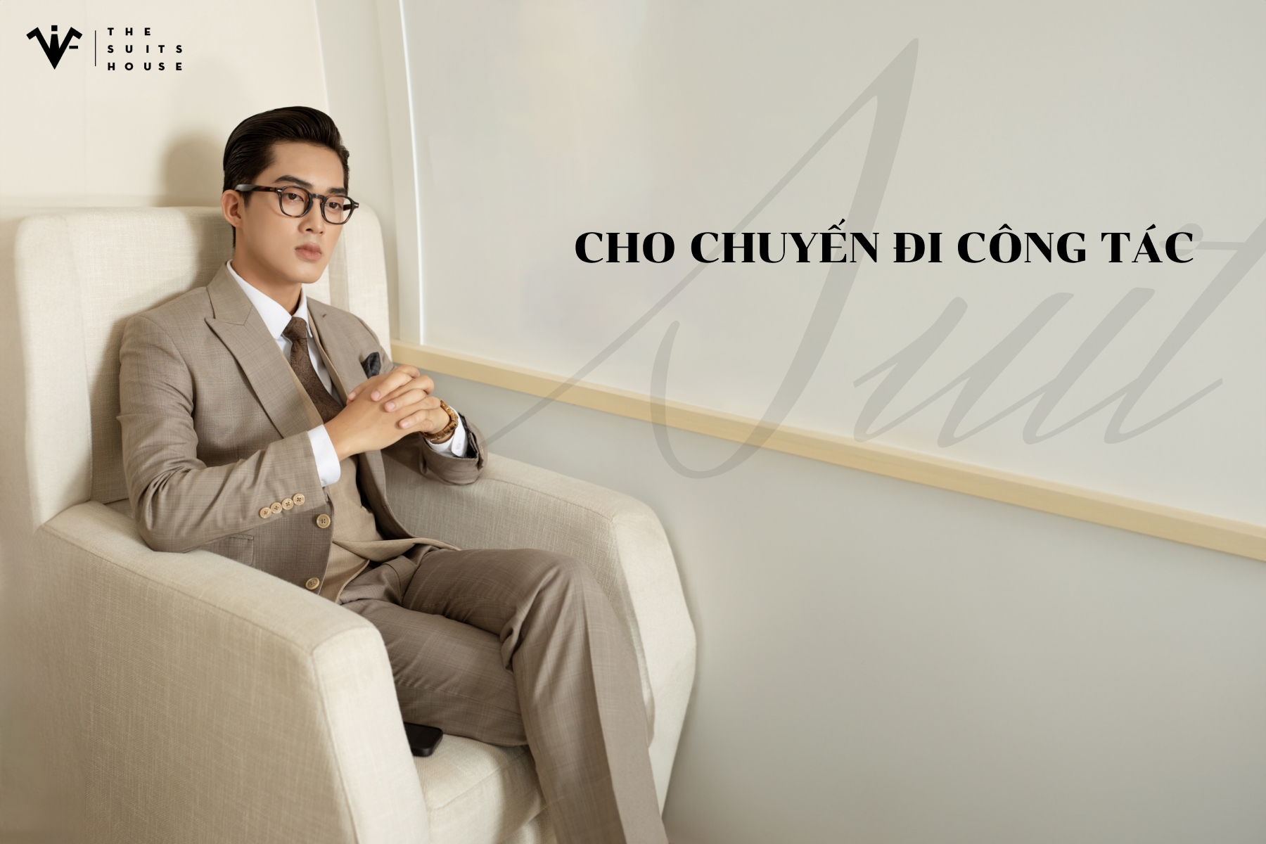 Suit Cho Chuyến Đi Công Tác: Bí Quyết Tạo Ấn Tượng Mạnh Mẽ và Chuyên Nghiệp