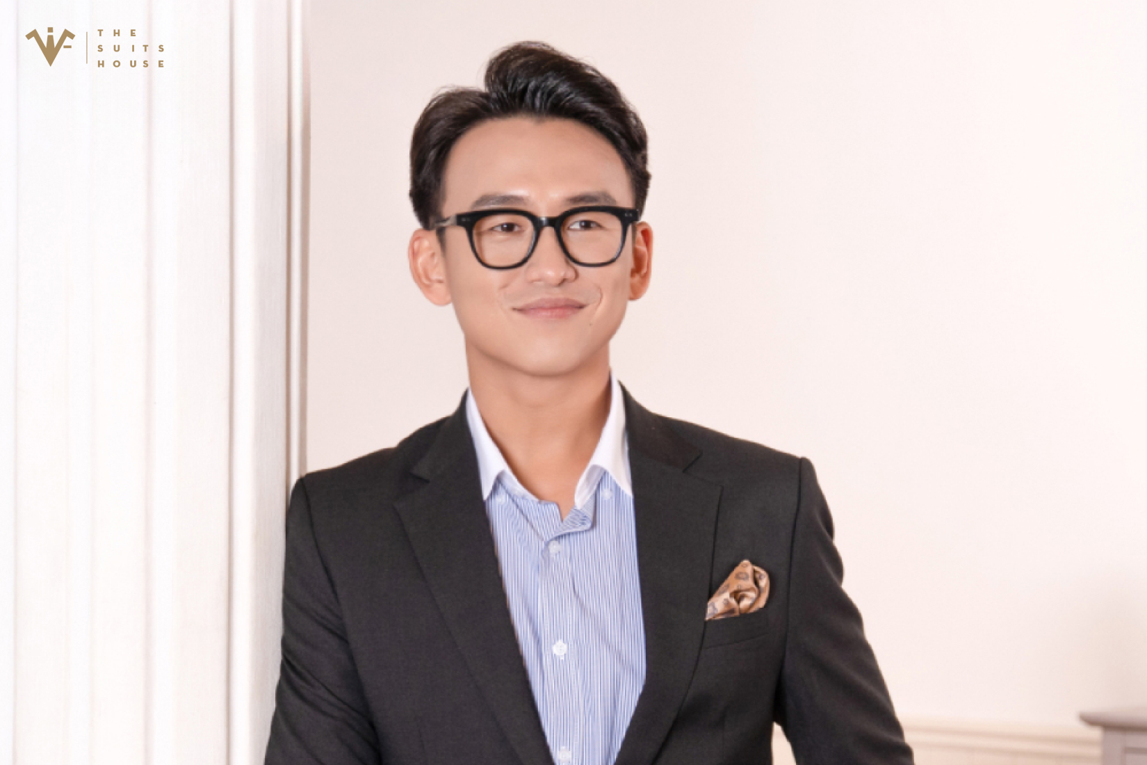 ĐEN 1 KHUY _ TINH TẾ VÀ ĐƠN GIẢN ĐEN 1 KHUY _ TINH TẾ VÀ ĐƠN GIẢN