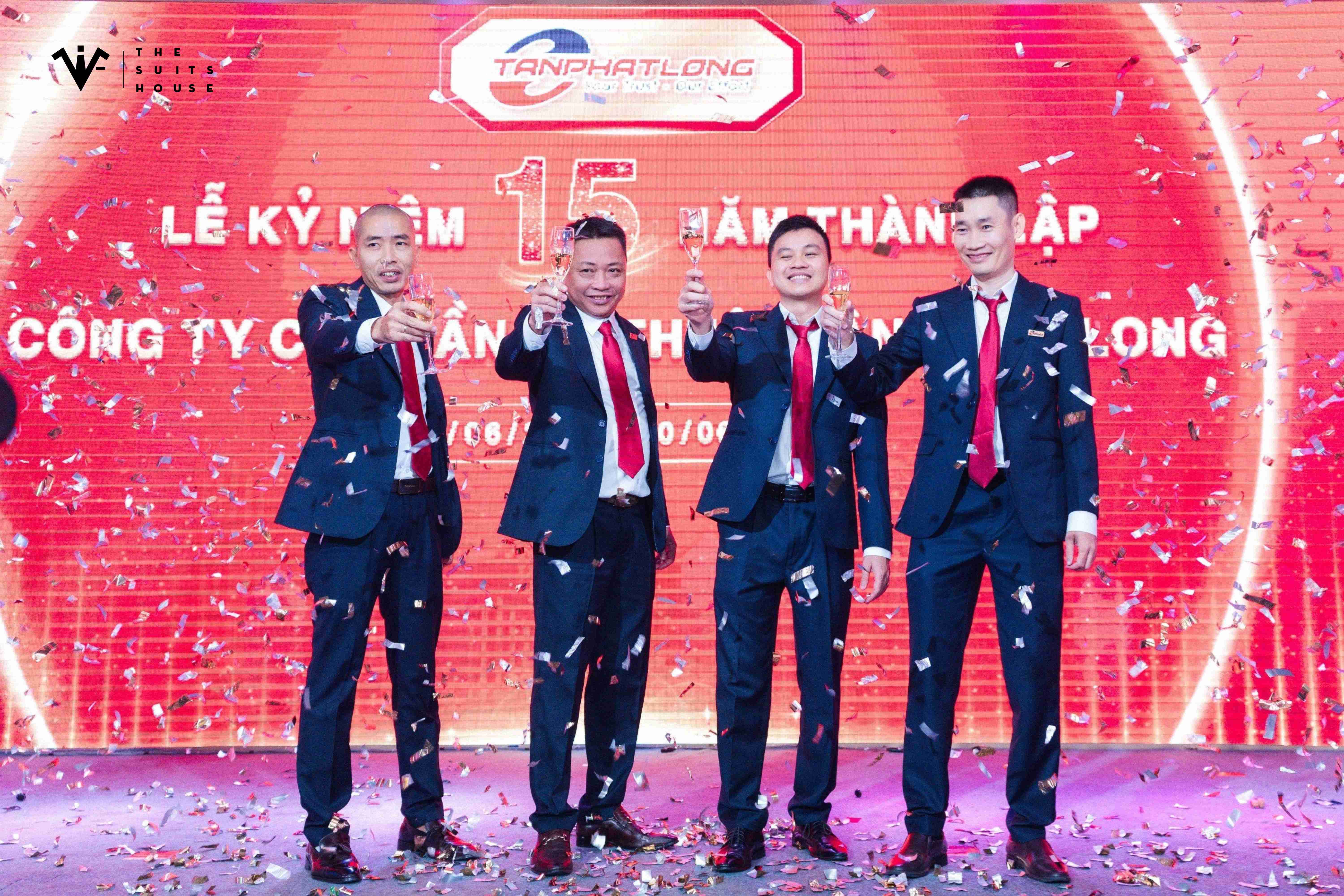 Feedback của khách hàng nhà SUITS Feedback của khách hàng nhà SUITS