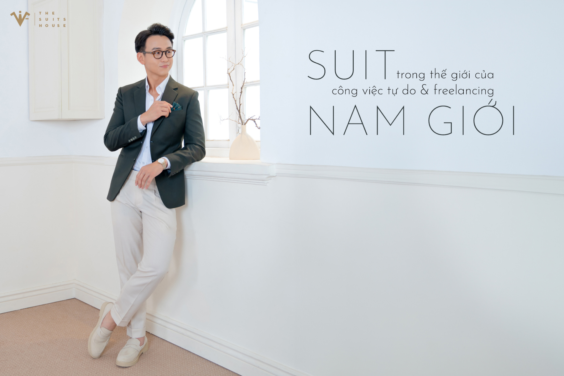 Suit nam giới trong thế giới của công việc tự do và freelancing.