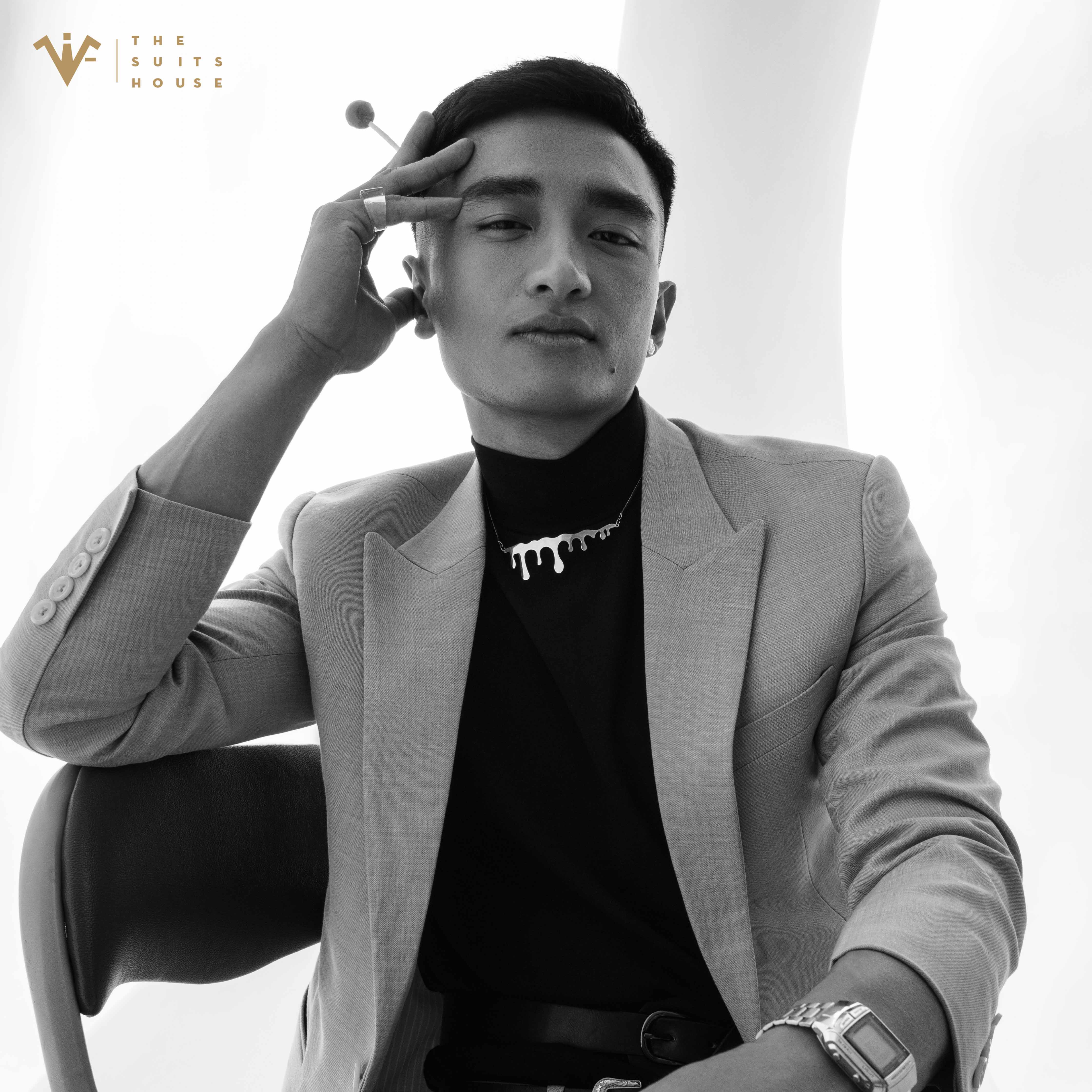 [SAO VIỆT TIN TƯỞNG] THE SUITS HOUSE x HỮU VI