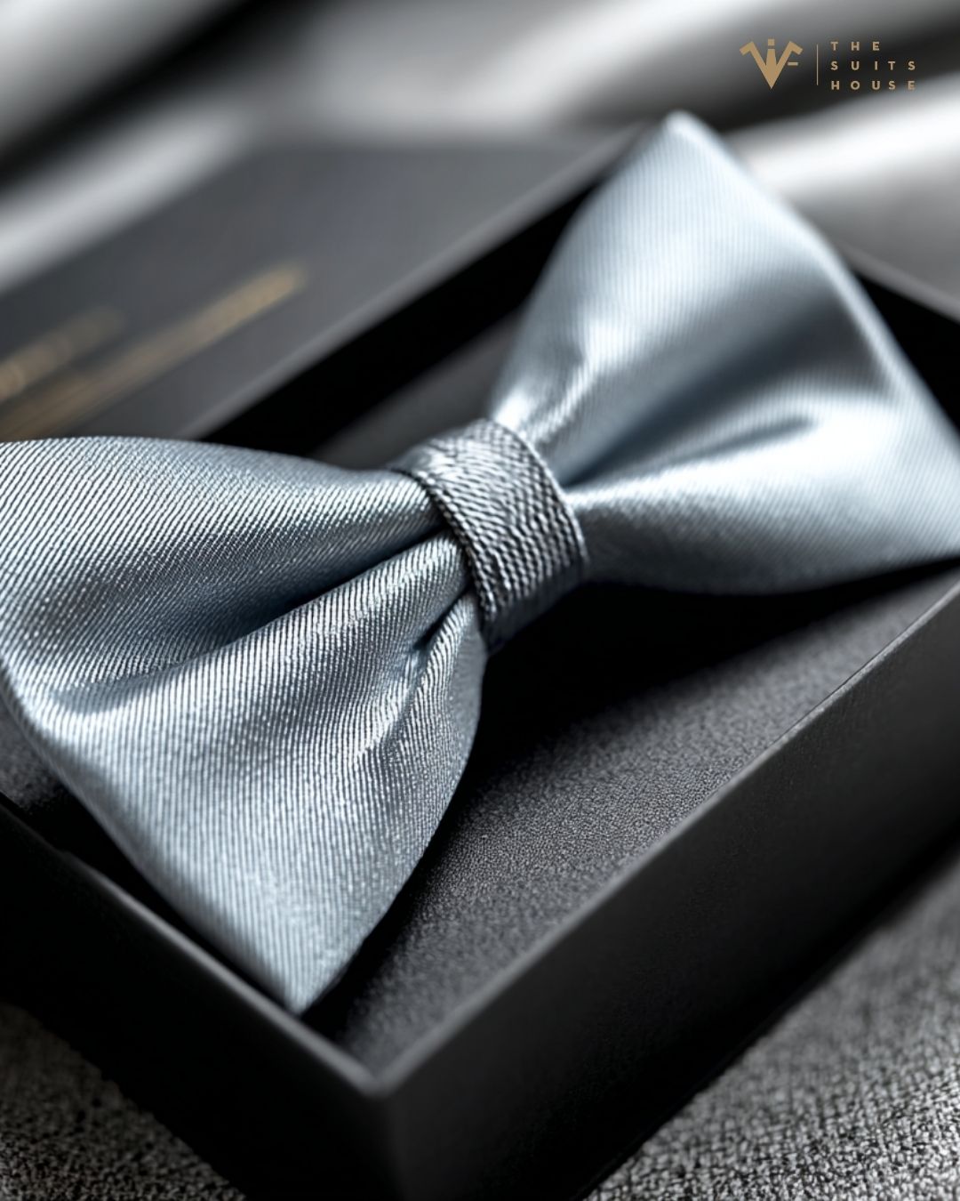 SILVER ASCEND | Điểm Chạm Ánh Bạc Của Phong Thái Thượng Lưu SILVER ASCEND | Điểm Chạm Ánh Bạc Của Phong Thái Thượng Lưu