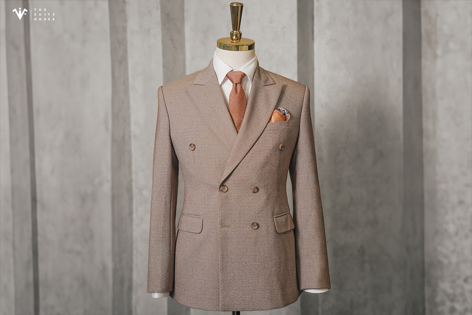 [BST RENTAL] TÁI HIỆN PHONG CÁCH CỔ ĐIỂN CÙNG BỘ SUIT NÂU CÁT 6 KHUY