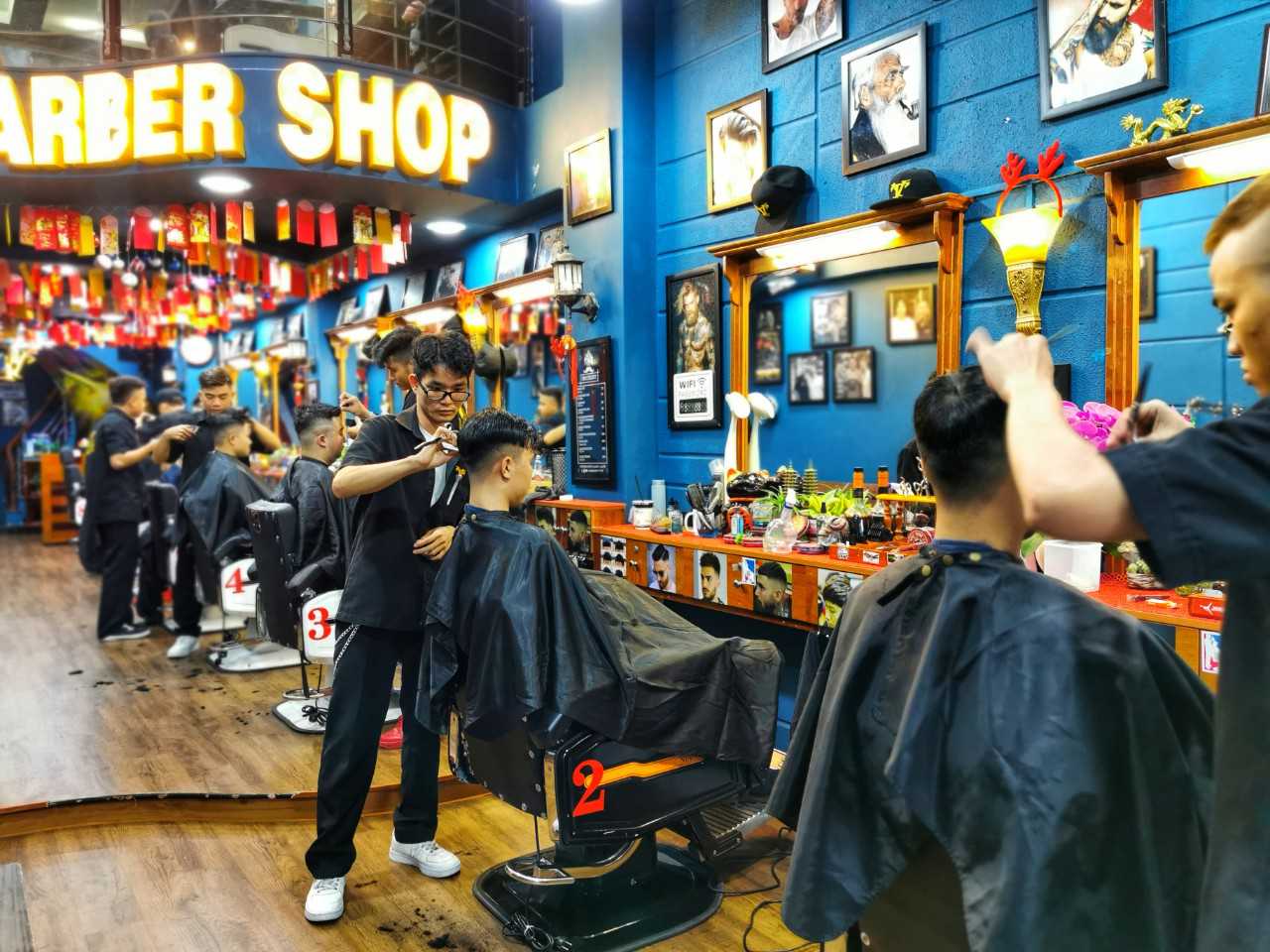 TOP 20 tiệm cắt tóc nam gần đây giá tốt, sang trọng tại HN & HCM