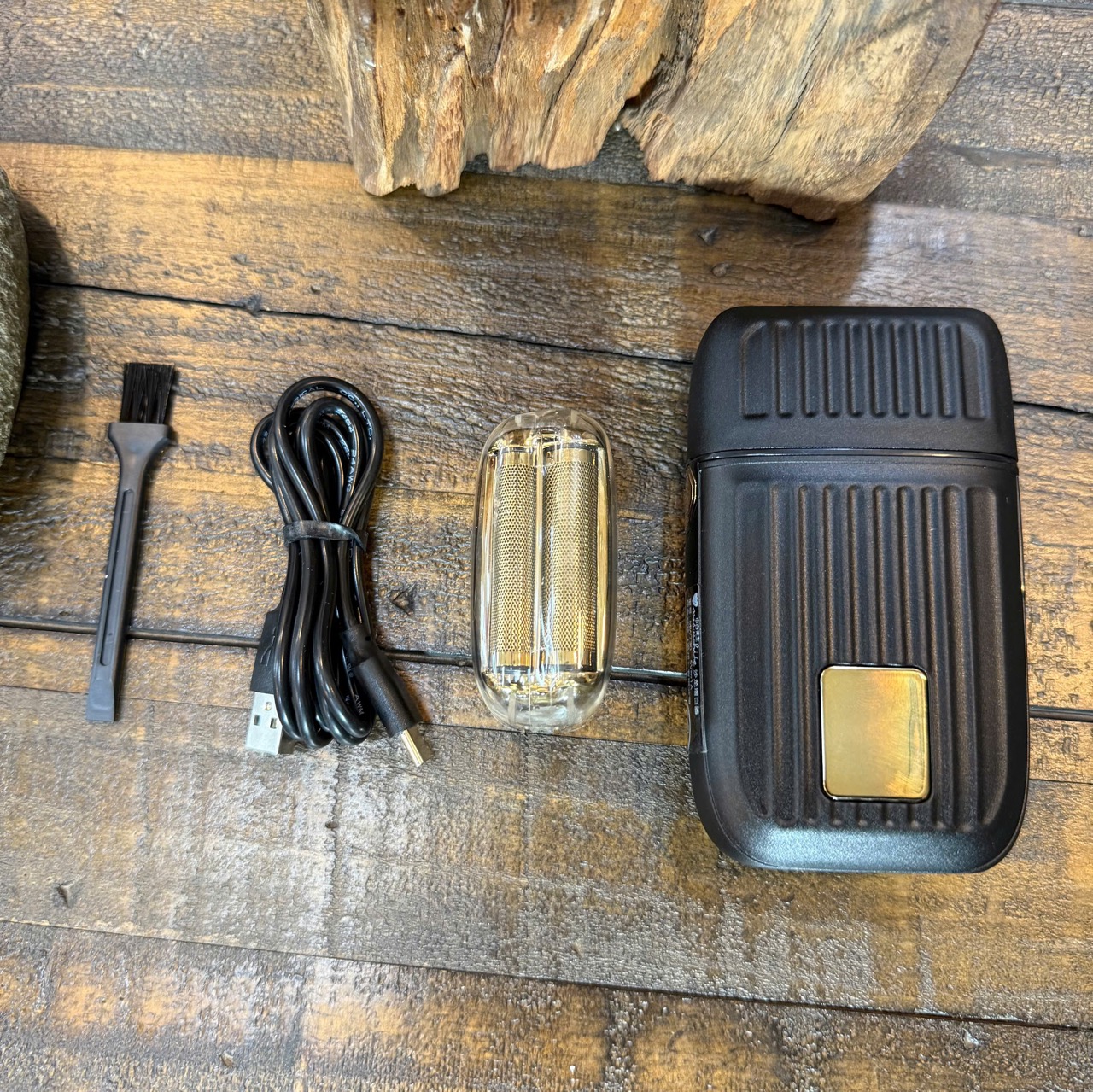 Máy Cạo Râu Cạo Khô MR.WHITE MW730