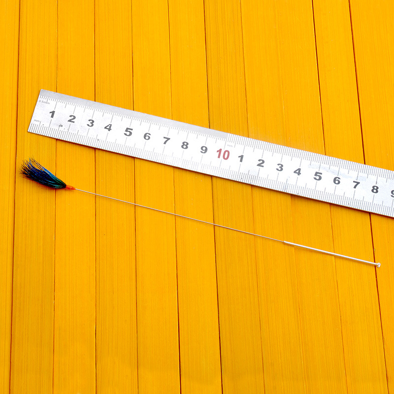 Lông Gà Xanh Ngoái Tai 444