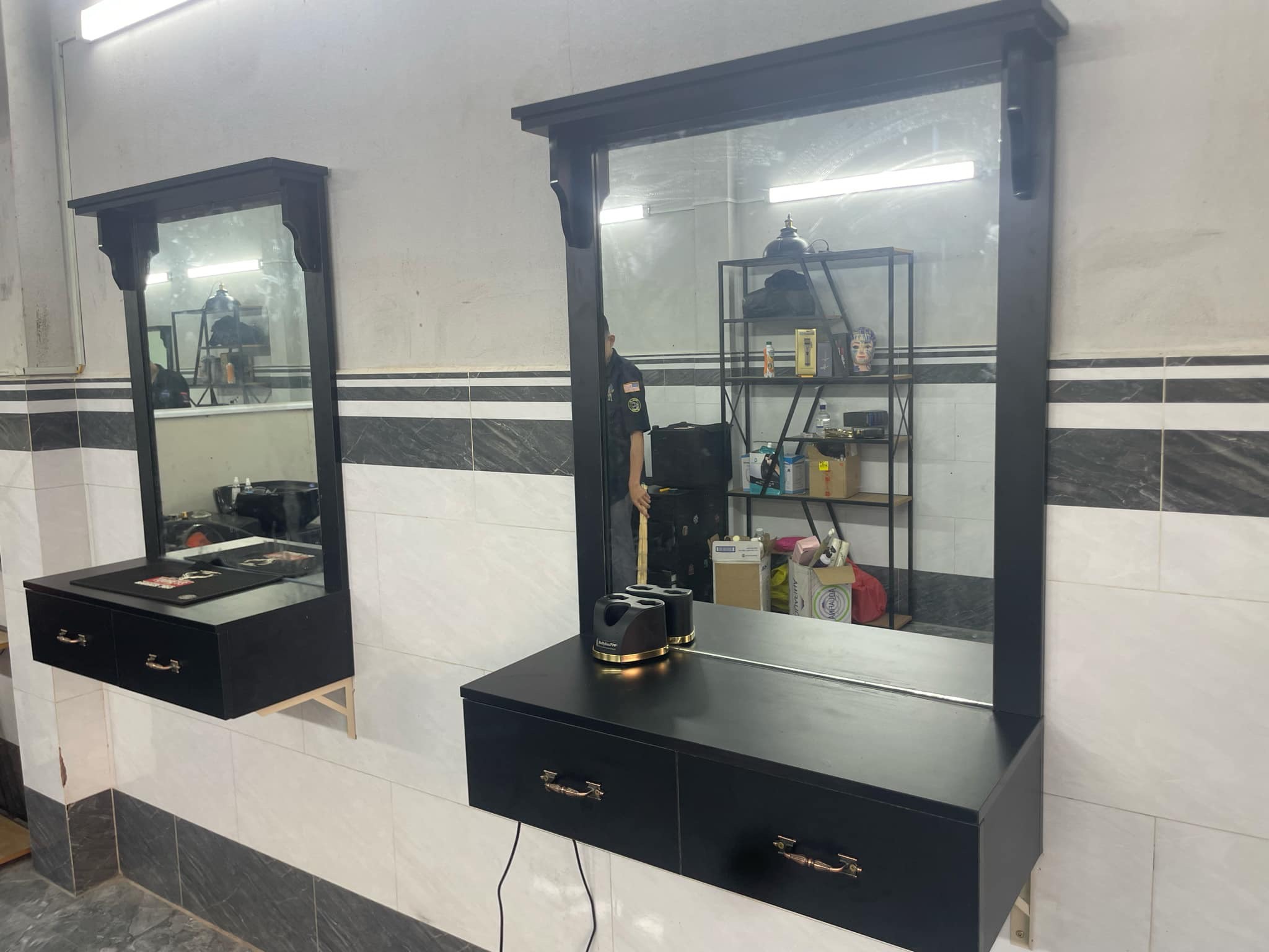 Kệ Gương Cắt Tóc Barbershop KG03