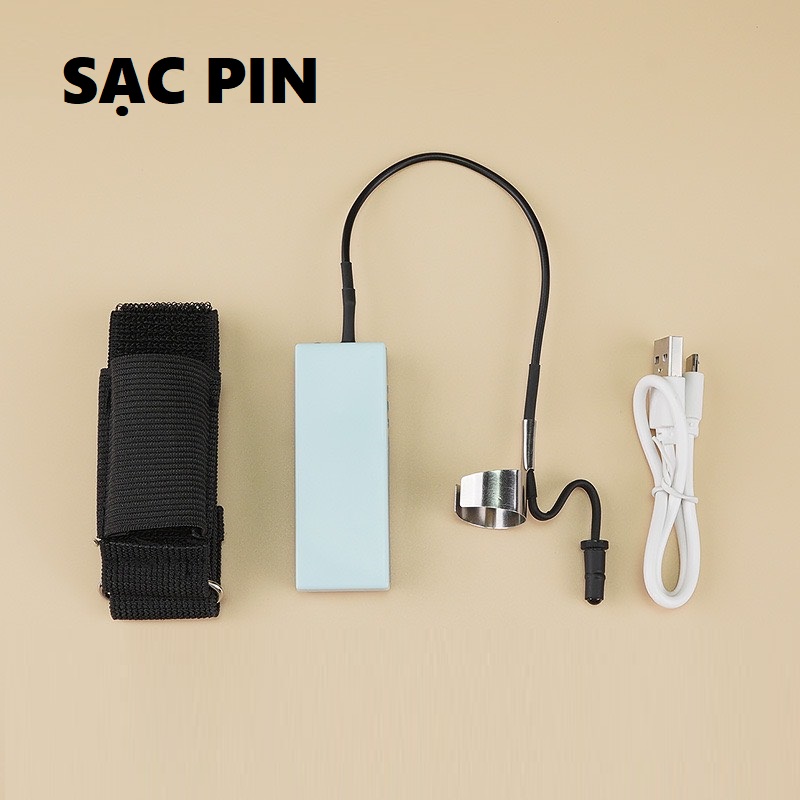 Đèn Ráy Tai Đeo Ngón Tay