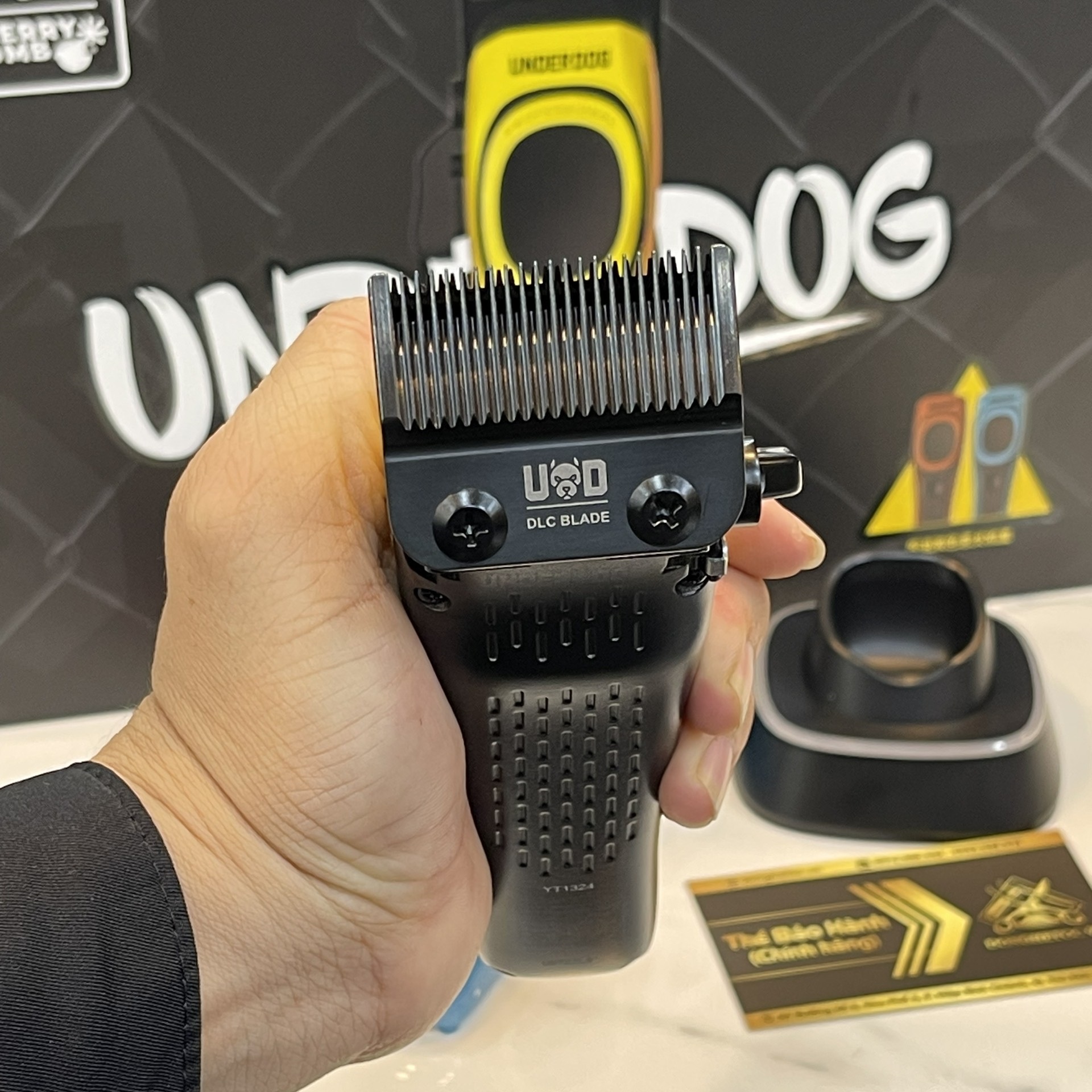 Tông Đơ Cắt Tóc Cherry Bomb Underdog