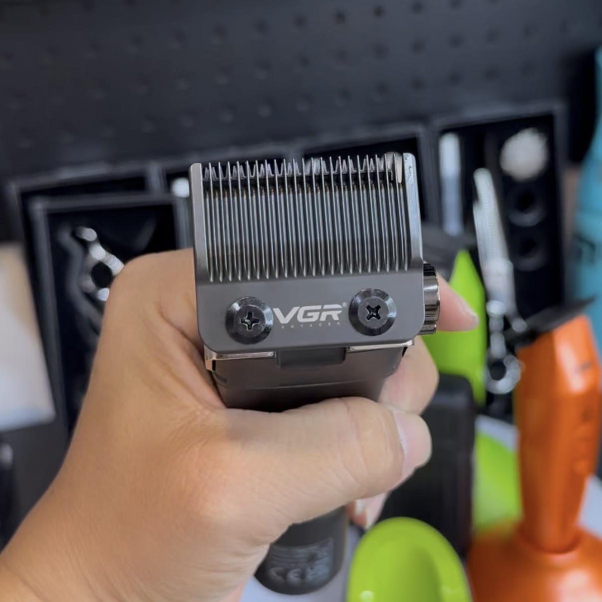 Tông Đơ Cắt Tóc VGR V-880C