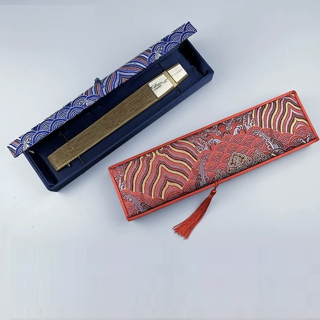 Hộp Đựng Dụng Cụ Ráy Tai