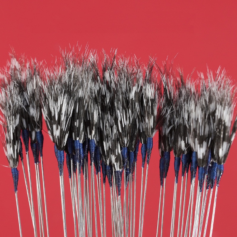 Lông gà lôi ngoáy tai