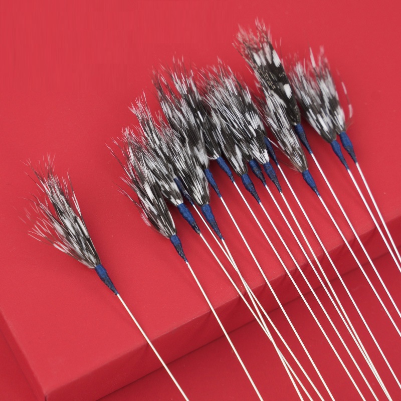 Lông gà lôi ngoáy tai