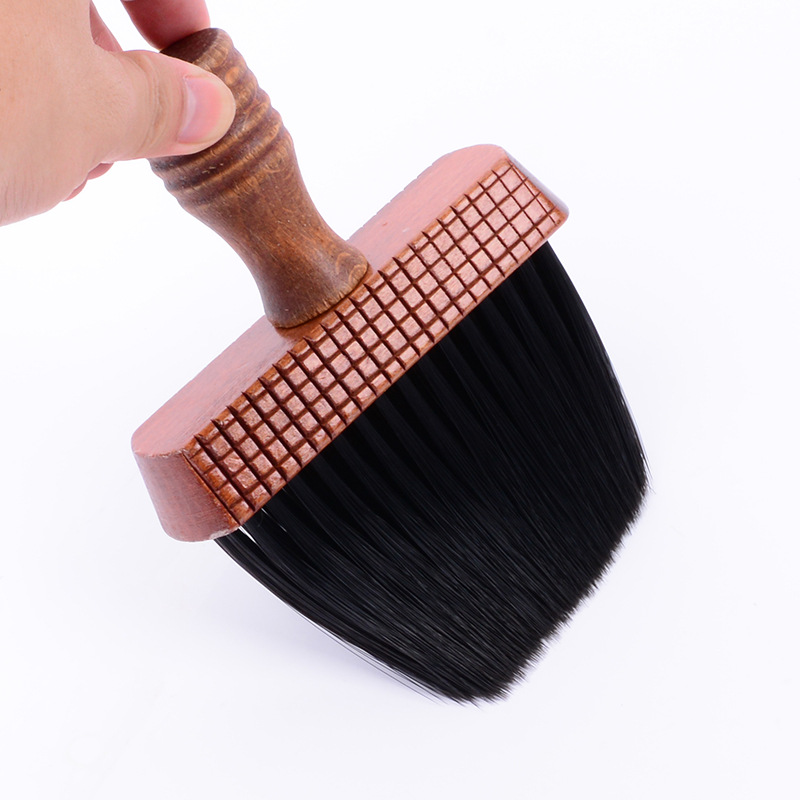 Cọ Phủi Tóc Mềm Mại Màu Đen Cán Gỗ