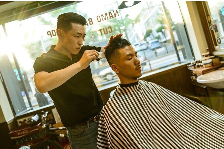 Áo Choàng cắt tóc Barber Sọc kẻ