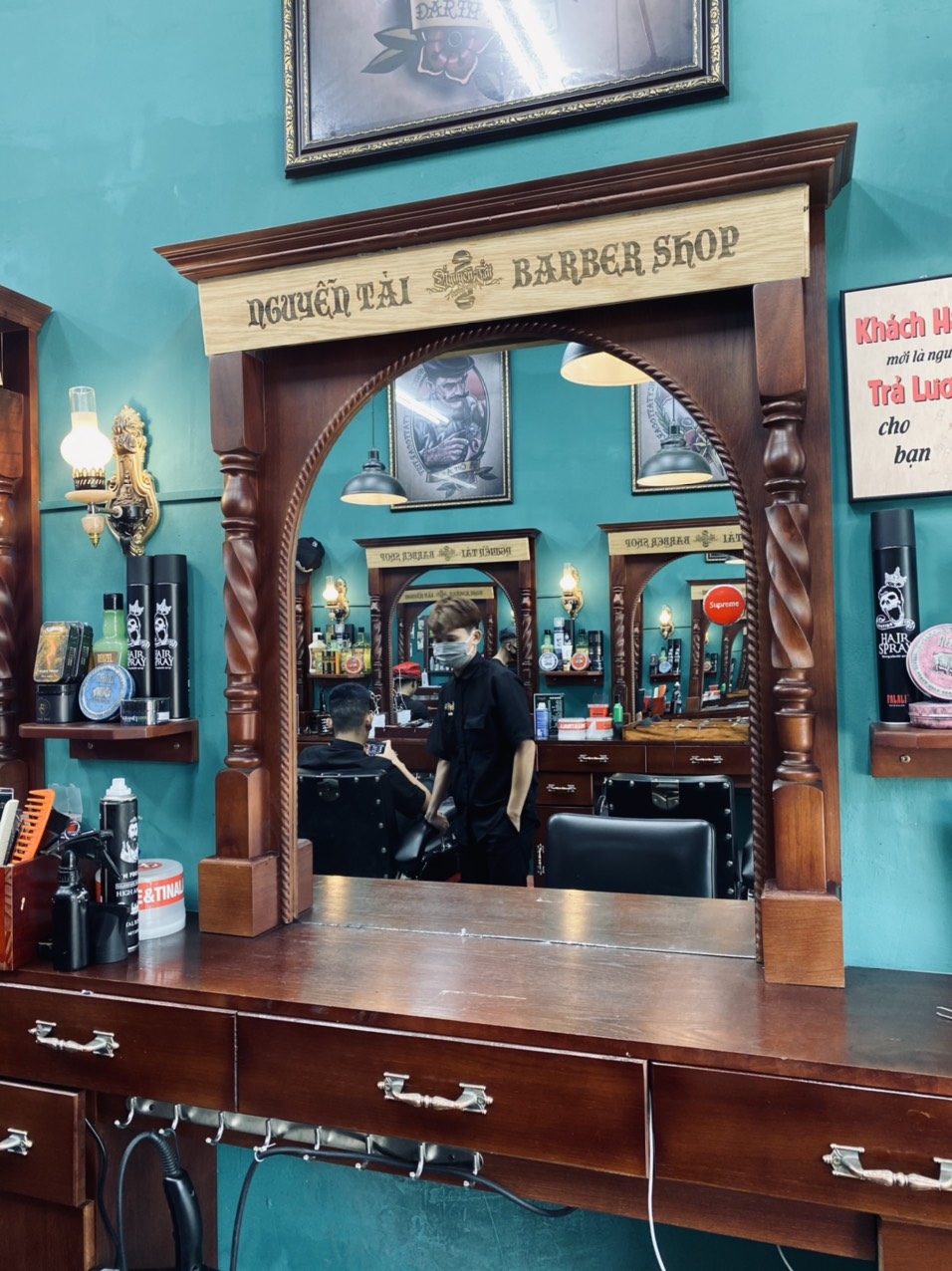 Kệ Gương Cắt Tóc Barbershop KG01