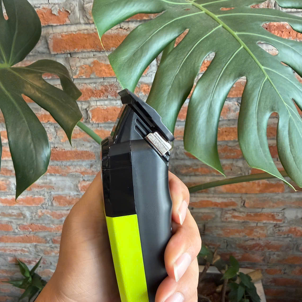 Tông Đơ Cắt Tóc KMA V9