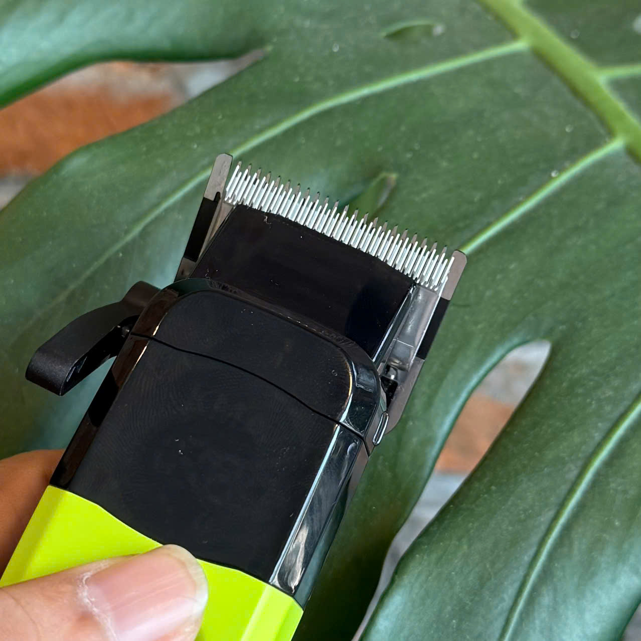 Tông Đơ Cắt Tóc KMA V9