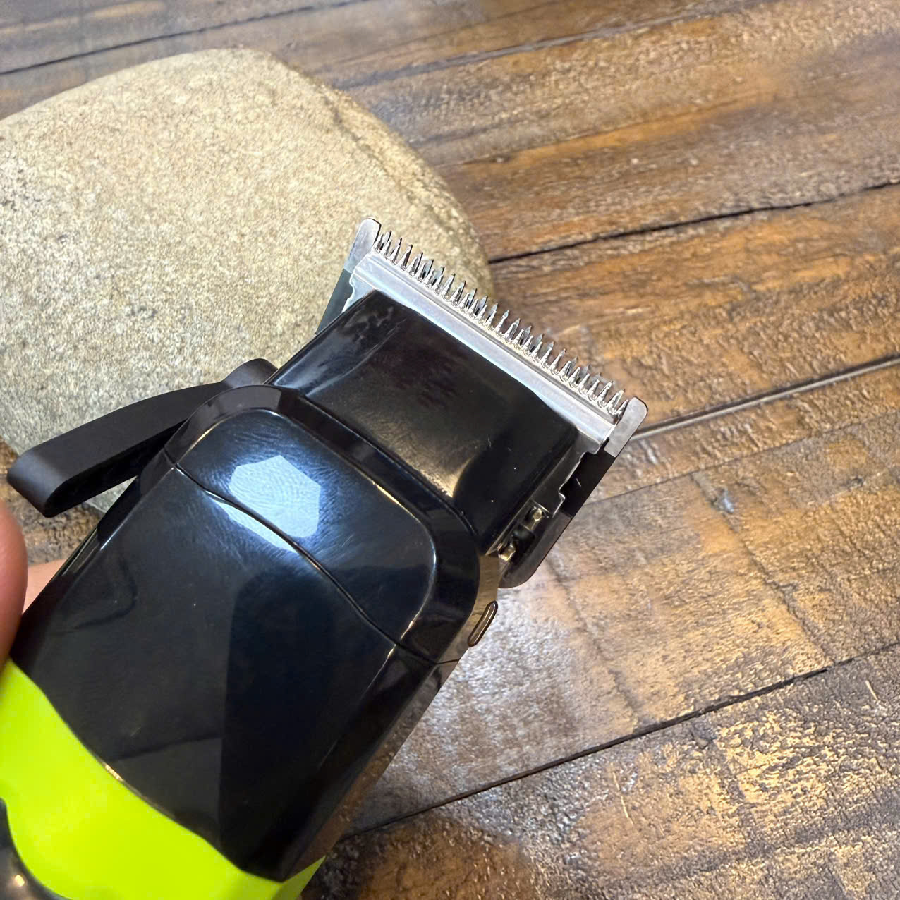 Tông Đơ Cắt Tóc KMA V9