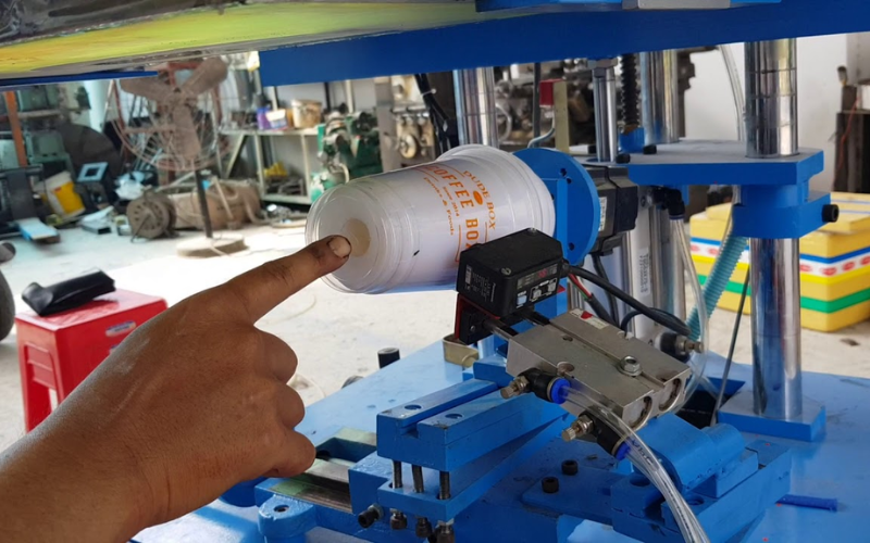 Mở xưởng in ly nhựa cần chuẩn bị những gì? Hết bao nhiêu vốn?