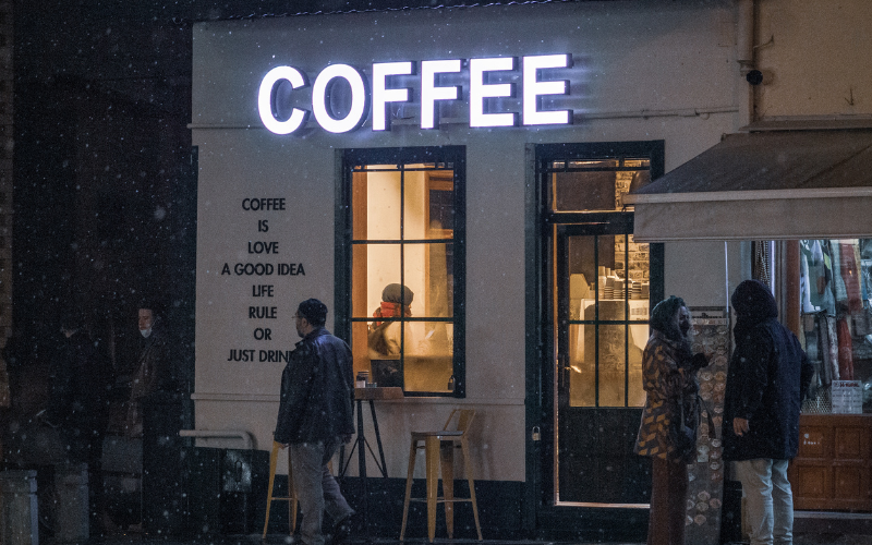 Các rủi ro khi mở quán cafe và cách khắc phục