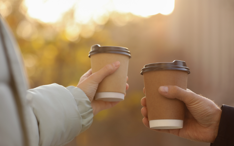 Kinh doanh cafe mang đi nên đứng ở vị trí nào? Bí quyết chọn điểm bán chuẩn nhất 2025