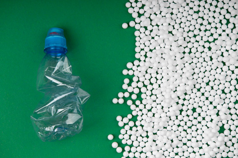 Tái chế cốc nhựa PET tại công ty nhựa Tiến Đức