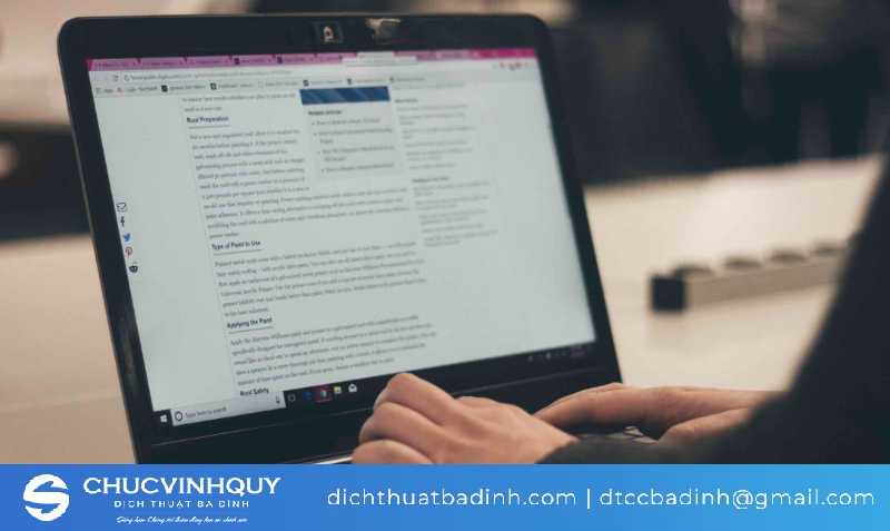 Dịch thuật viên cần tuân theo luật của ngôn ngữ dịch