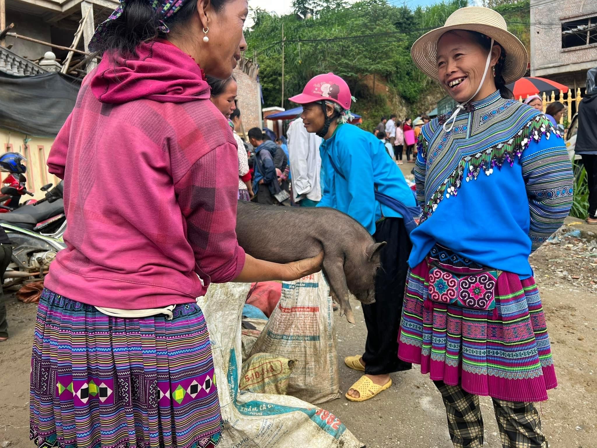 Trekking à Hoàng Su Phì, Hagiang, Vietnam – Quand le marché devient l’âme du voyage