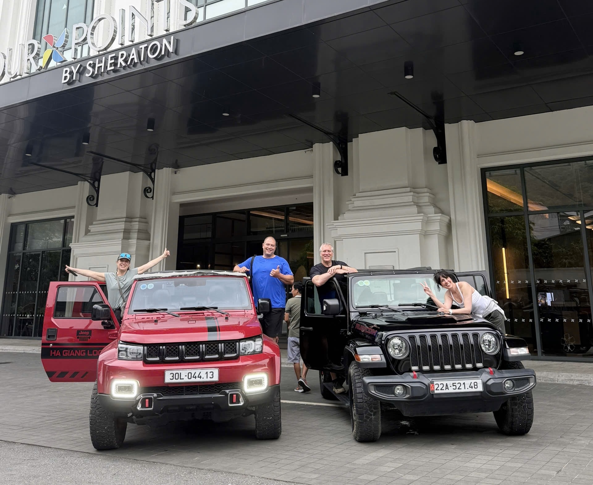4 days Ha Giang Loop by Jeep-SUV car/ Circuit en Jeep- SUV privée