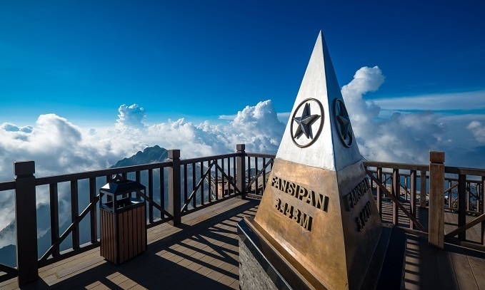 Cẩm Nang Hướng Dẫn Di Chuyển Và Chinh Phục Fansipan 2025 Cẩm Nang Hướng Dẫn Di Chuyển Và Chinh Phục Fansipan 2025