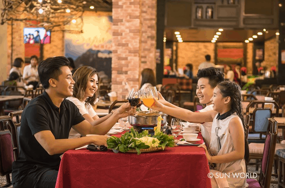 Buffet trưa Fansipan