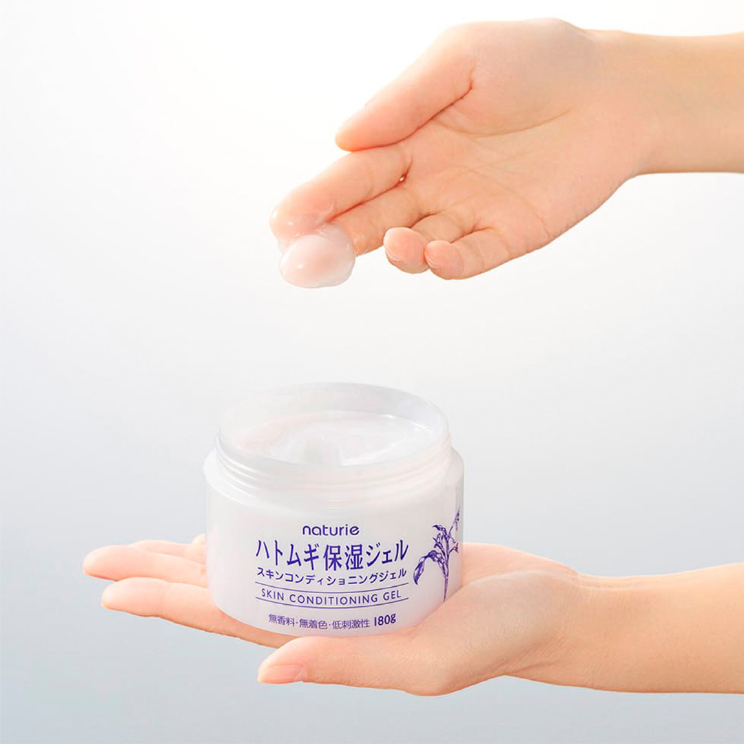 GEL DƯỠNG ẨM CHIẾT XUẤT HẠT Ý DĨ HATOMUGI NATURIE CHÍNH HÃNG NHẬT BẢN 180G