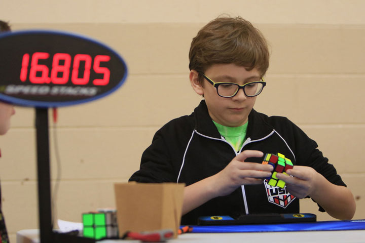 Luật thi đấu WCA - Tổng quan nhanh những quy định khi thi đấu Rubik