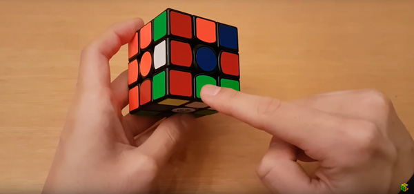 7 mẹo giúp bạn giải Cross (dấu cộng Rubik) hiệu quả hơn