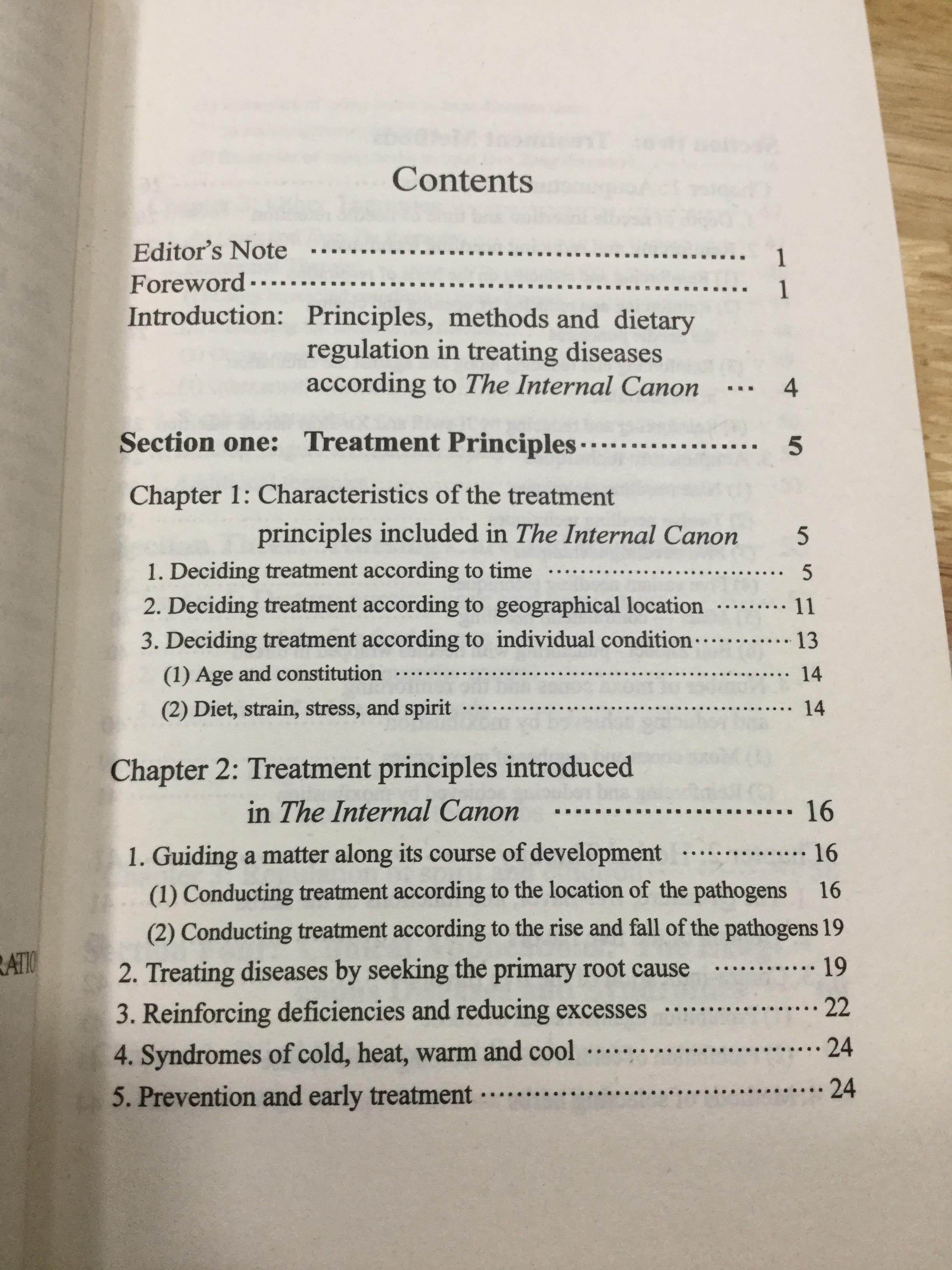 Clinical Applications The Yellow Emperor's canon on internal medicine (Hoàng Đế Nội kinh bệnh chứng và lâm sàng ứng dụng)