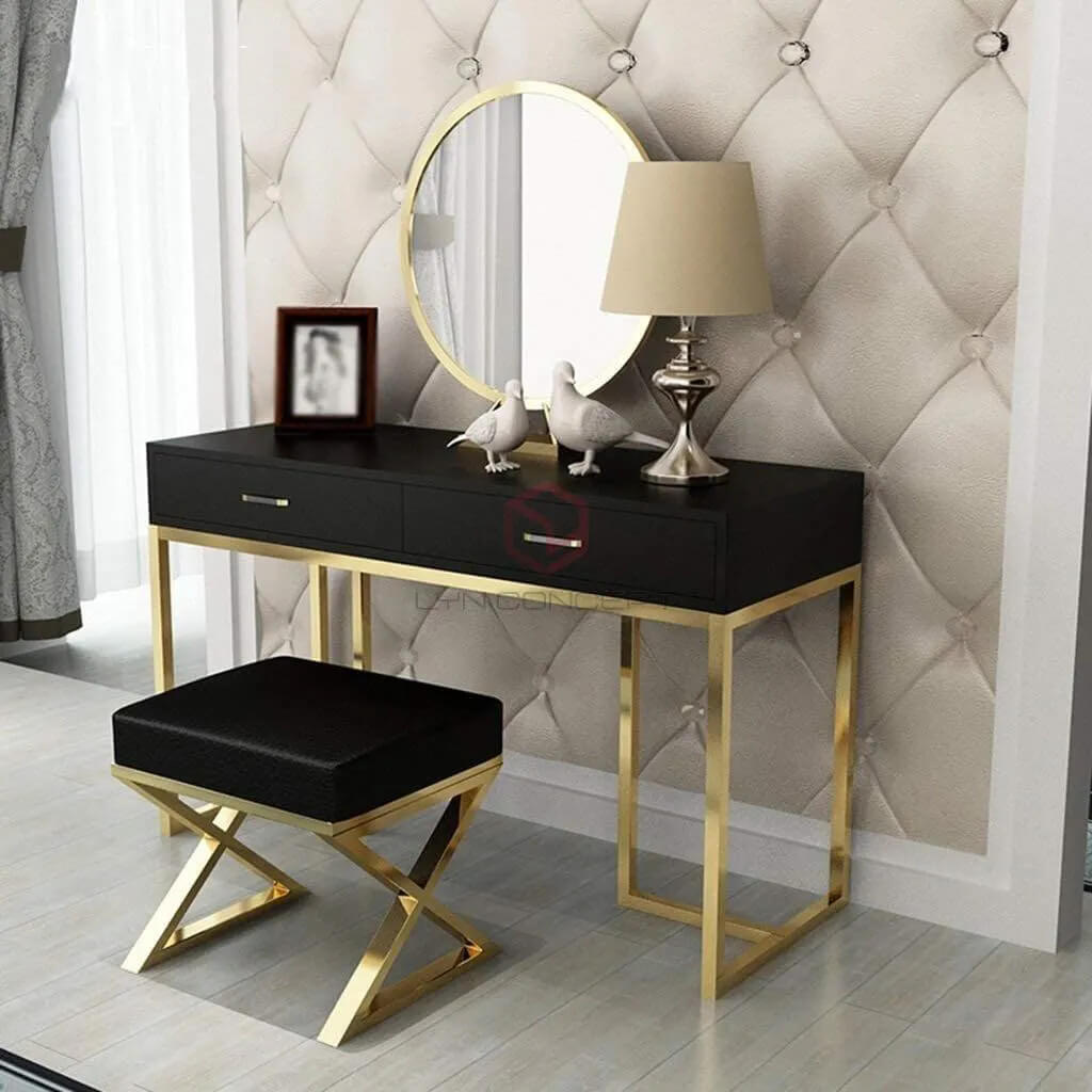 Ưu Điểm Của Bàn Trang Điểm Gỗ Sơn 2k Cao Cấp