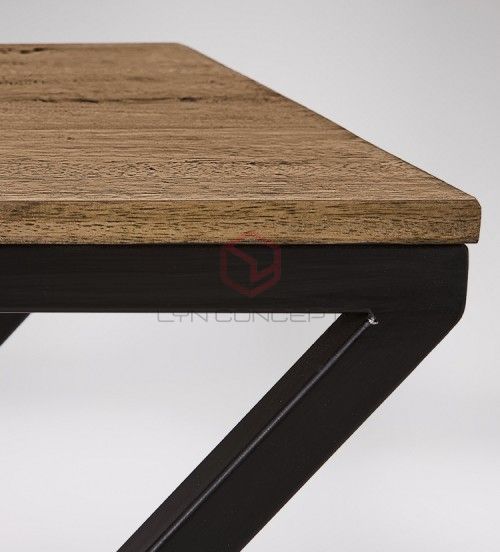 Bàn Góc Sofa Mặt Gỗ Chân Sắt - Thiết Kế Hiện Đại Và Bền Bỉ
