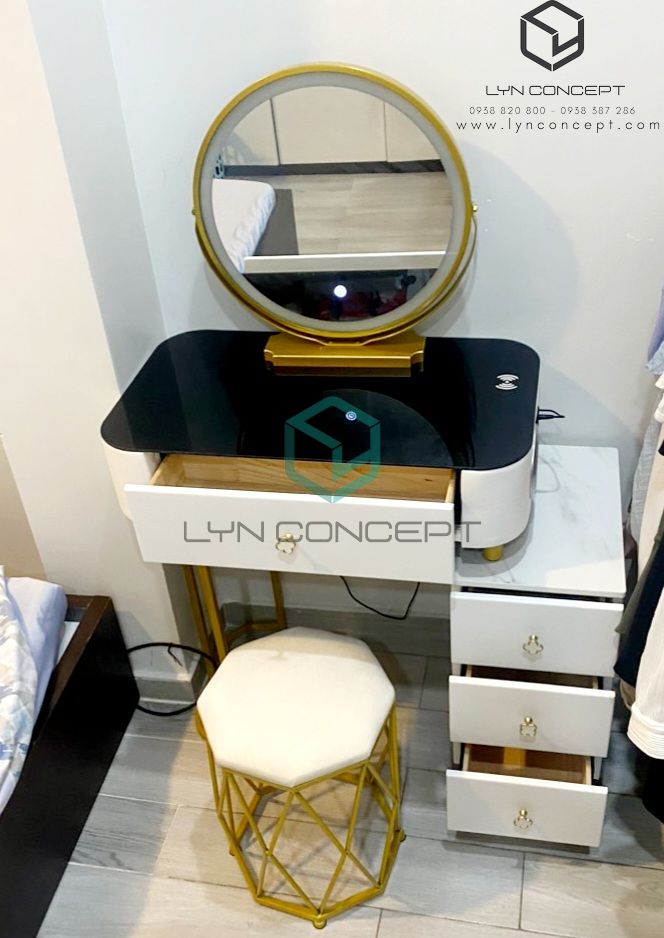 Bộ Bàn Trang Điểm Mini Nhập Khẩu Thông Minh Sạc Không Dây & Loa Bluetooth - BTĐ53.1
