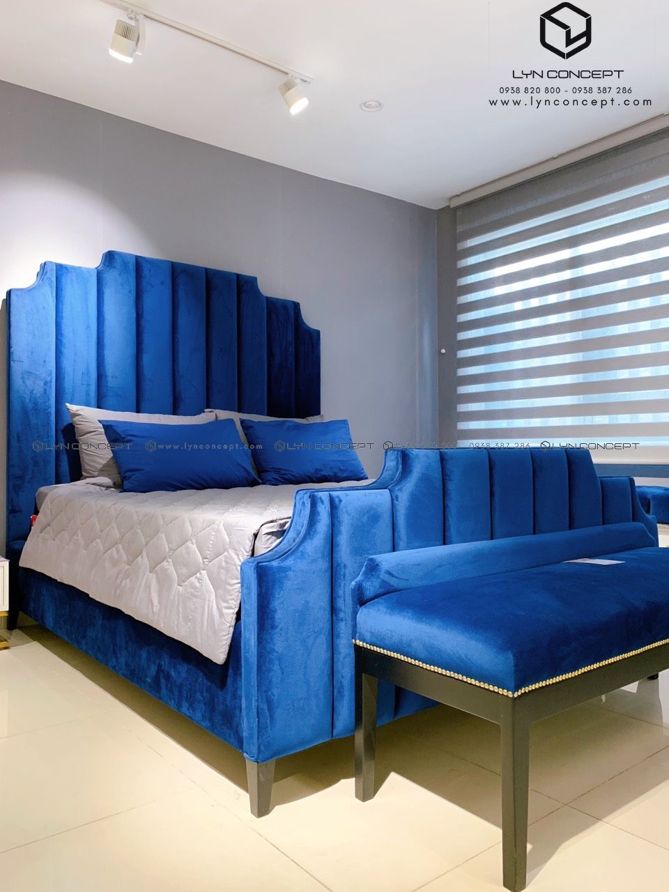 Giường Tân Cổ Điển Bọc Vải Nhung Xanh Cao Cấp - GIUONG01
