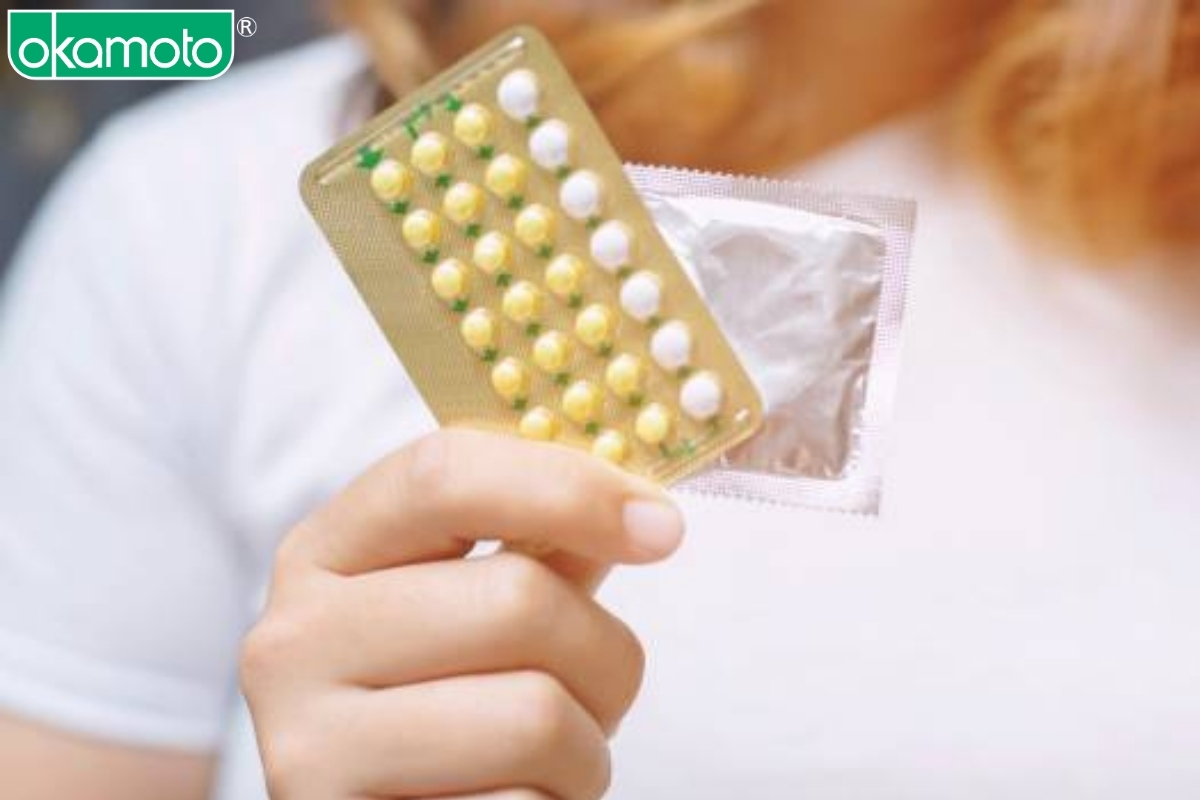 Sử dụng bao cao su cùng thuốc tránh thai