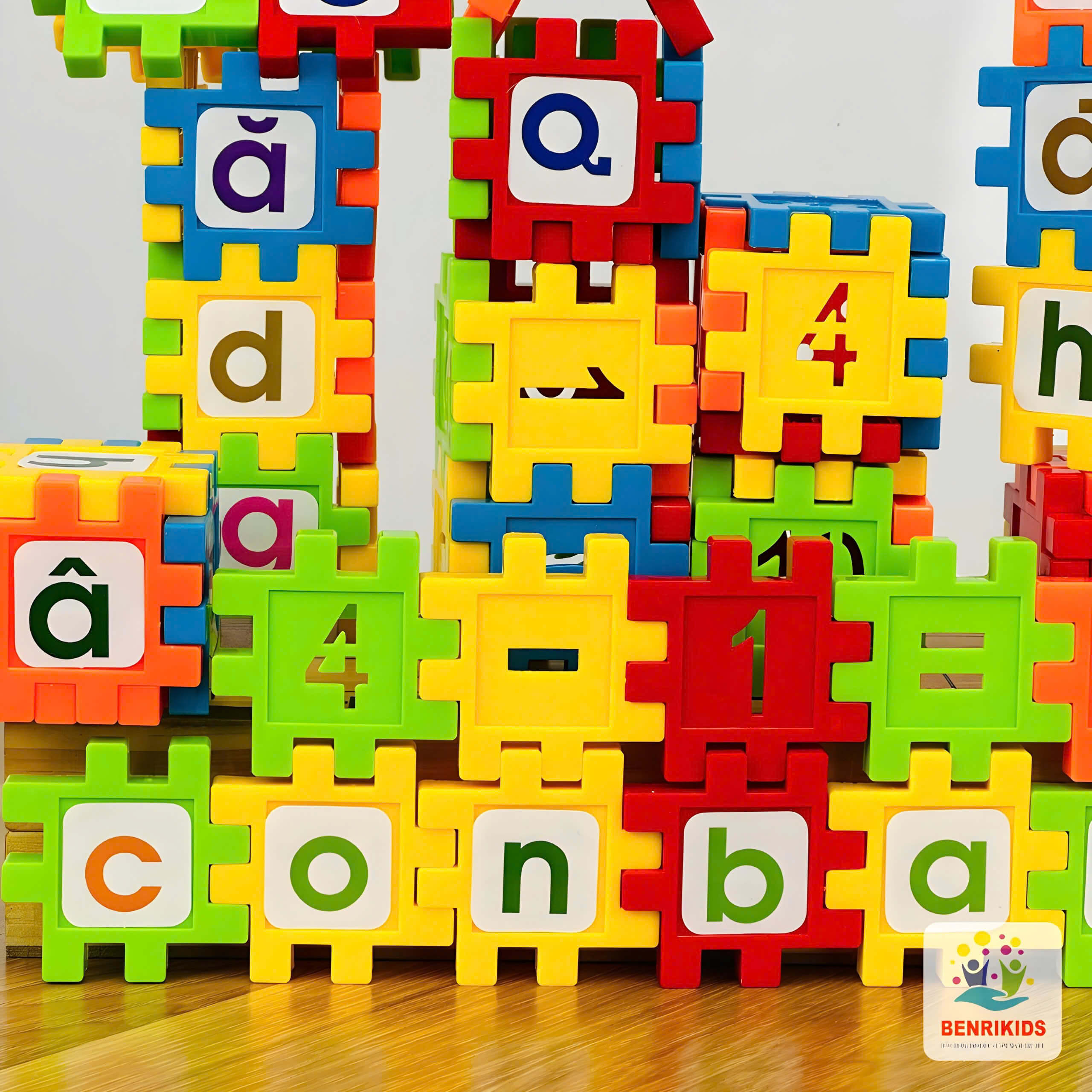 Túi Đồ Chơi Xếp Hình Chữ Cái 39 Chi Tiết Bằng Nhựa ABS Miếng Ghép To Benrikids Cho Bé Sáng Tạo Phát Triển Tư Duy