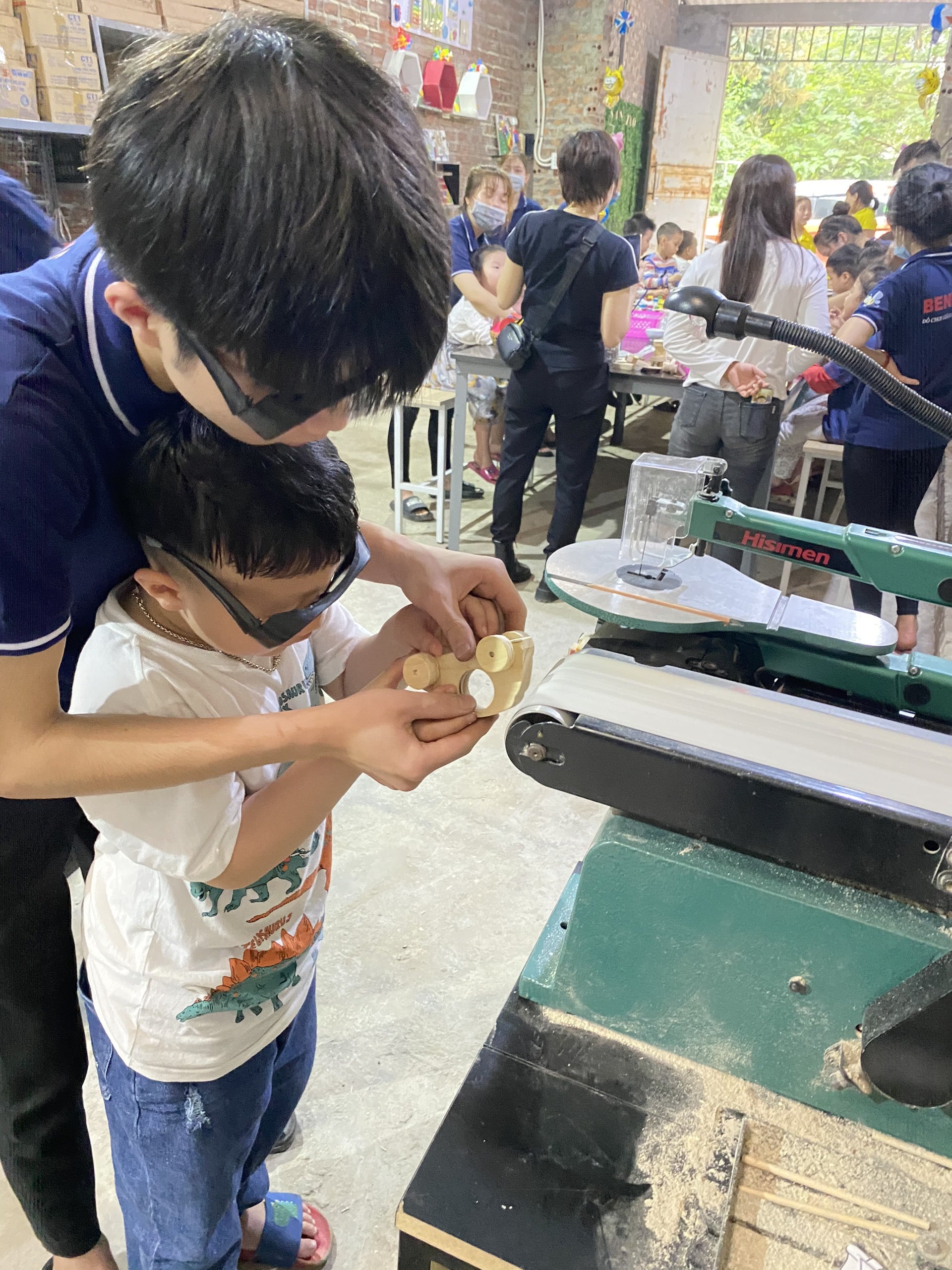 Buổi WorkShop Đáng Nhớ Của Các Bé Trường Mầm Non Việt Nhật Tại Xưởng Đồ Chơi Benrikids