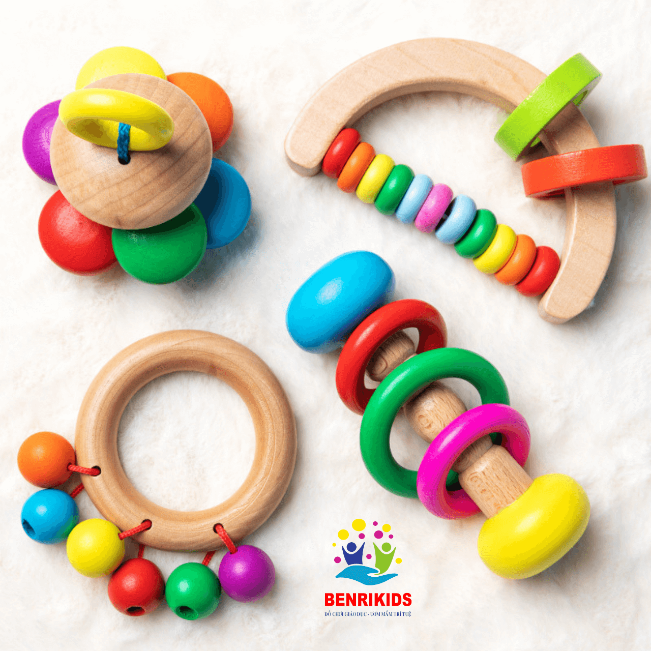 Bộ 4 Xúc Xắc Lục lạc Cho Trẻ Sơ Sinh Gỗ Sồi An Toàn