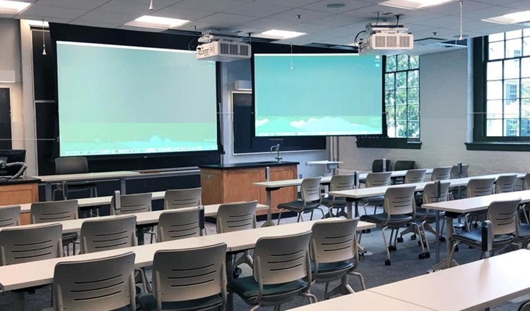 Tác dụng của máy chiếu trong giảng dạy