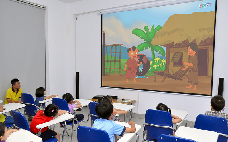 Xu hướng sử dụng máy chiếu cự ly gần