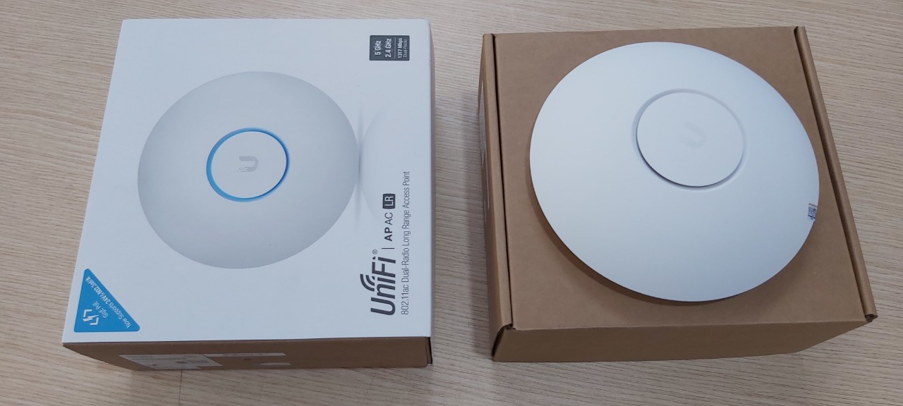 Bộ thu phát WIFI UNIFI AP AC LR