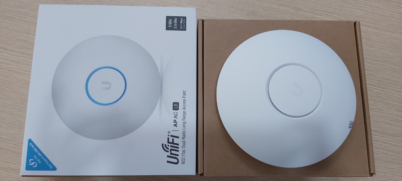 Bộ thu phát WIFI UNIFI AP AC LR