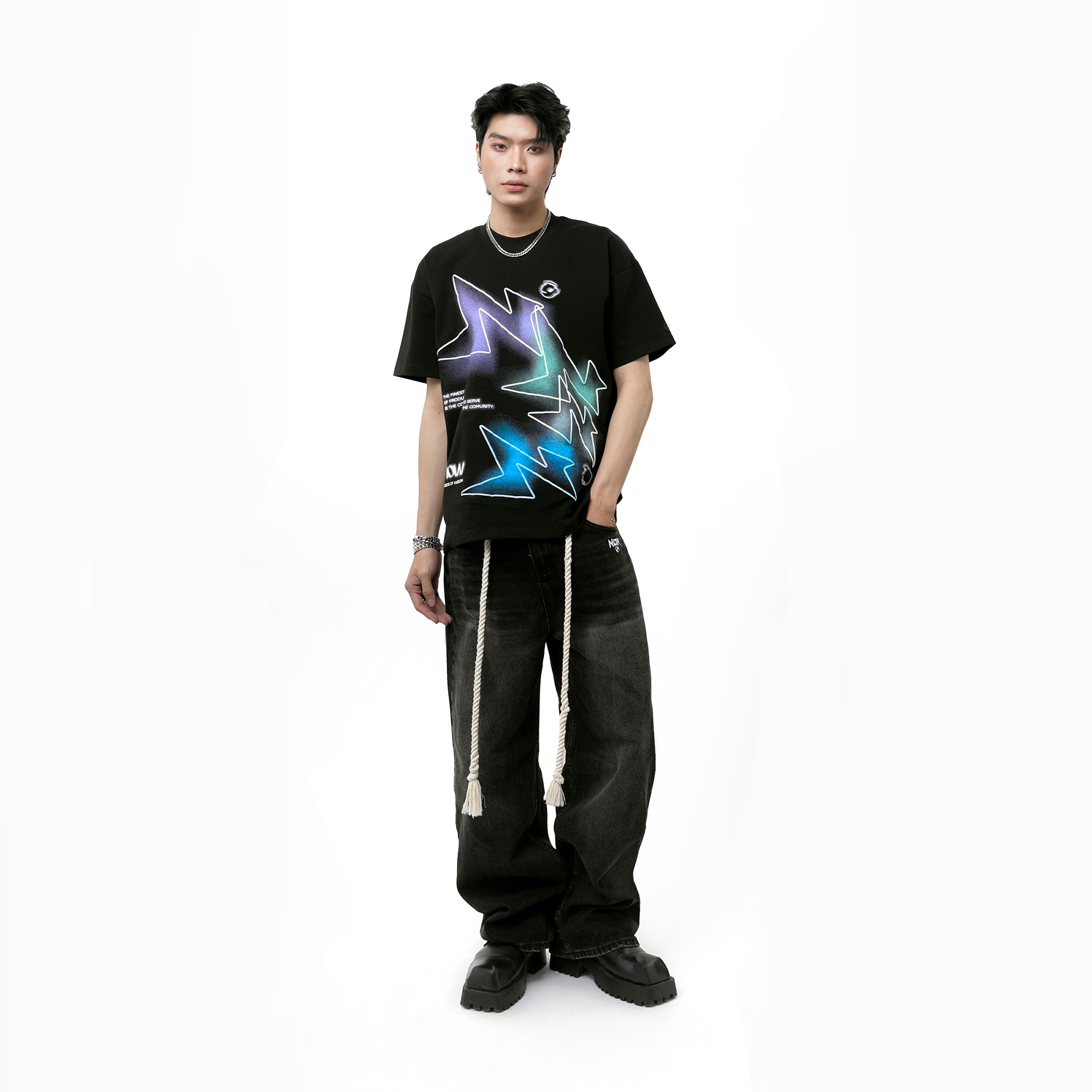 AURORA TEE - BLACK