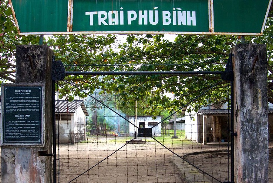 trai-phu-binh-con-dao